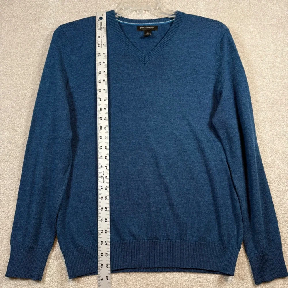 Banana‎ Republic Extra Fine Merino V Neck Sweater Men's Medium Blue